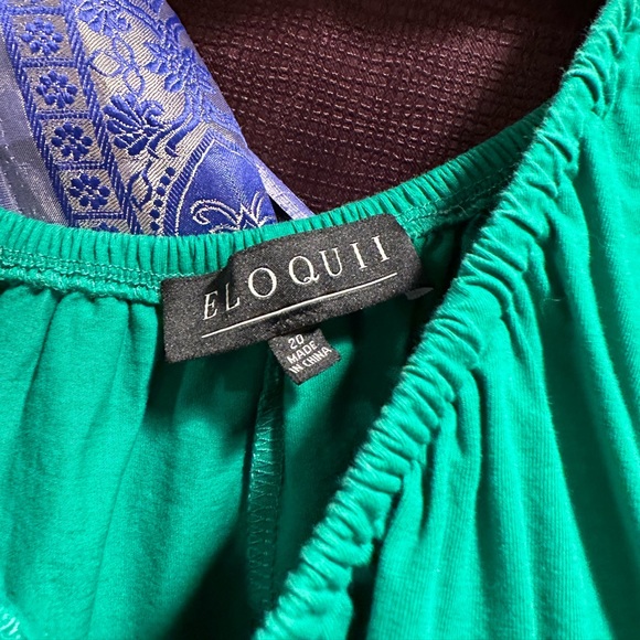 Off the Shoulder Ruffle Top - Picture 4 of 6